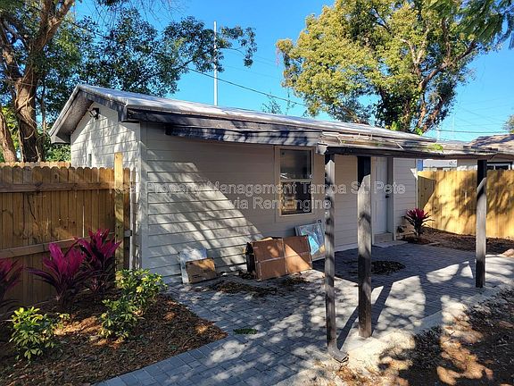 2nd image of 5034 1/2 2nd Ave S