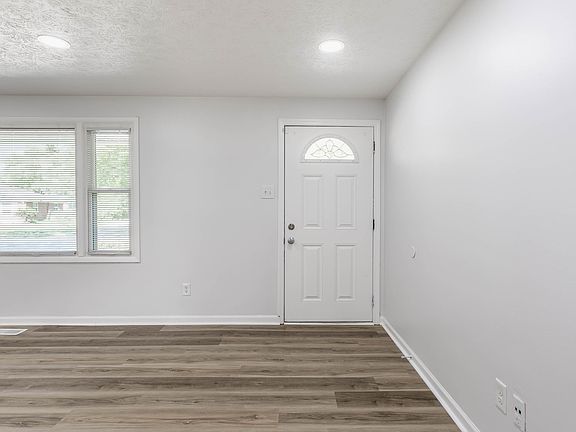 5th image of 1925 Schwier Dr