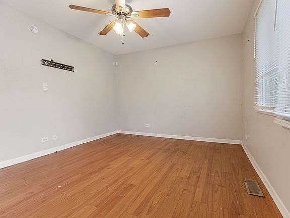 5th image of 12109 S Indiana Ave