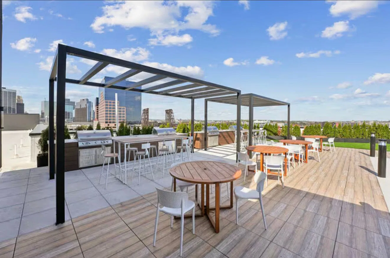1 bed, $2,600 — Photo 3