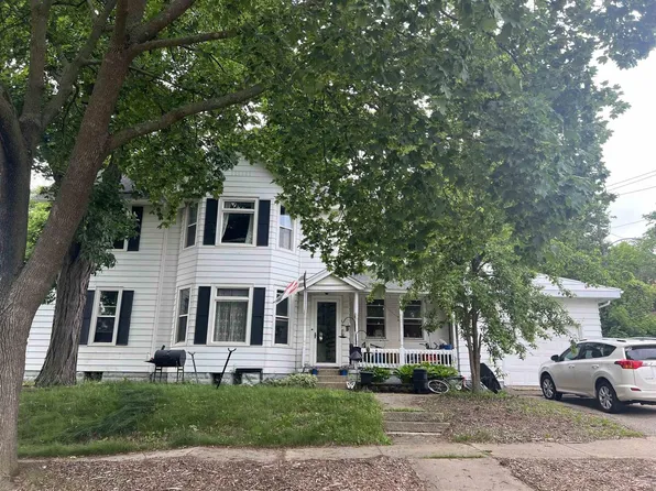 133 10th Street, Baraboo, WI 53913