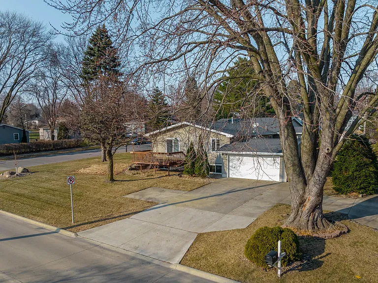 4th St side with optional 2 car attached garage