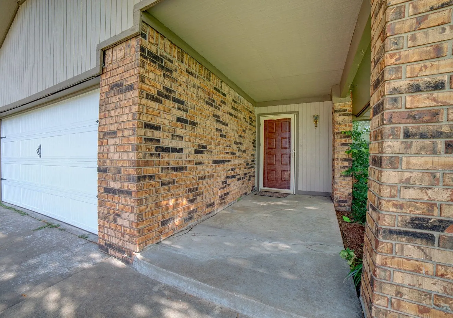 Fantastic Broken Arrow property now up for rent — Photo 3