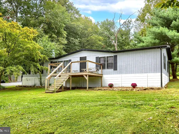 105 Dude Ct, Honey Brook, PA 19344
