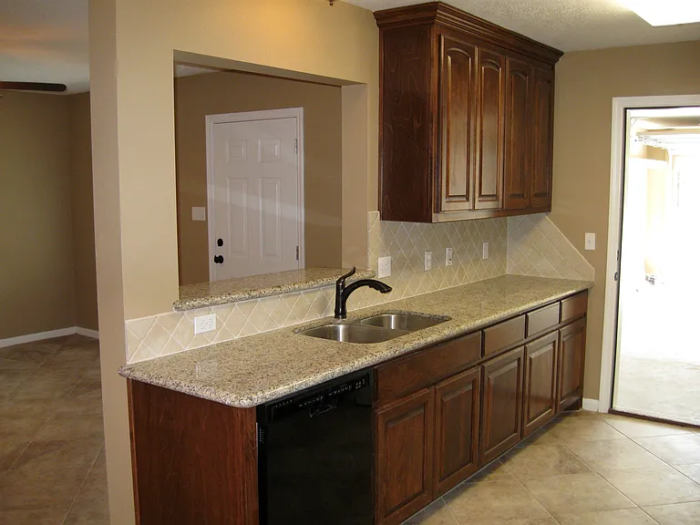 503 Gage Ave — Photo 10