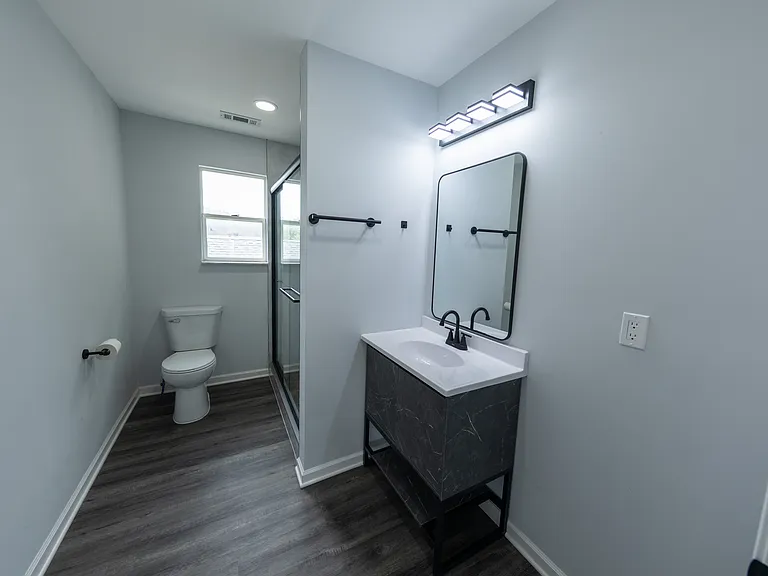 512 N Warren Ave — Photo 20
