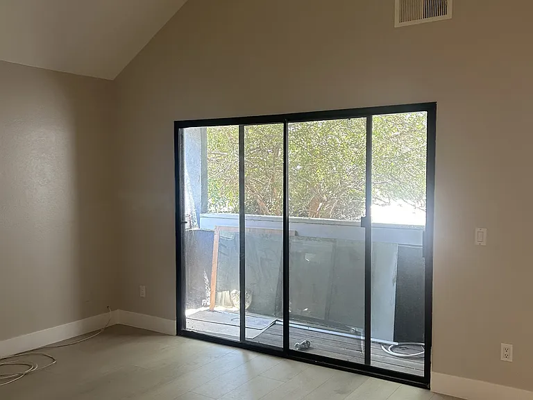 2430 Santa Ana Ave #10 — Photo 19