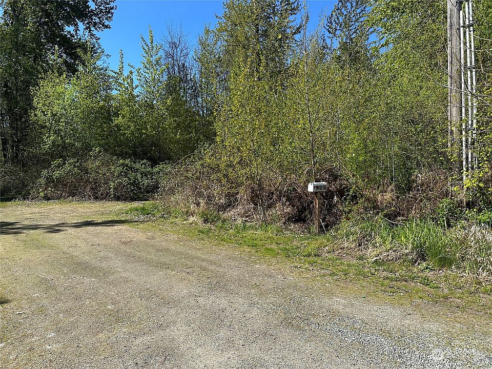 2nd image of 11516 40th Avenue E