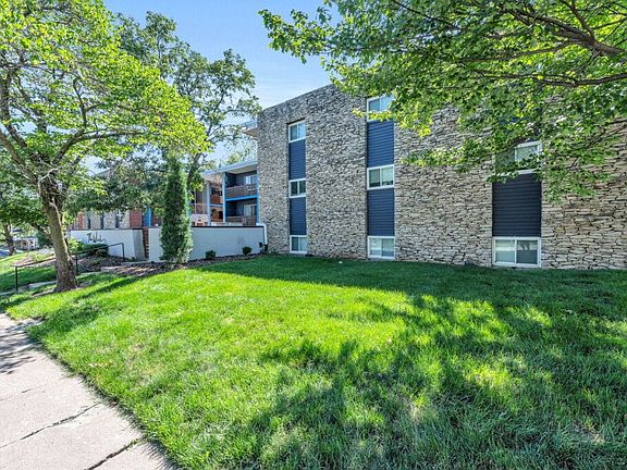 5th image of 3700-3710 Warwick Blvd #10