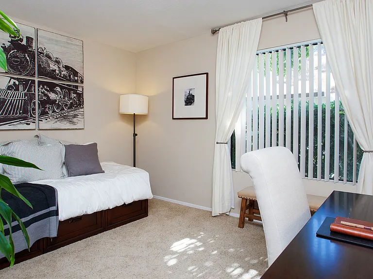 The Pointe Apartment Homes — Photo 7