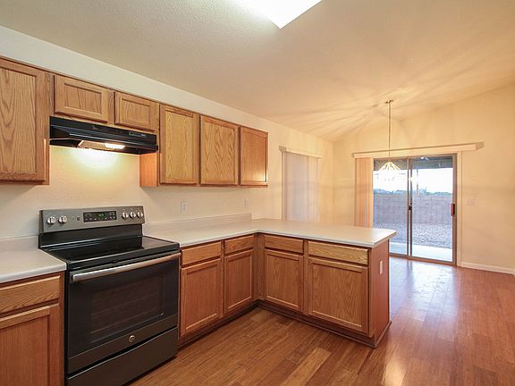 3rd image of 9575 N Winter Wren Ave