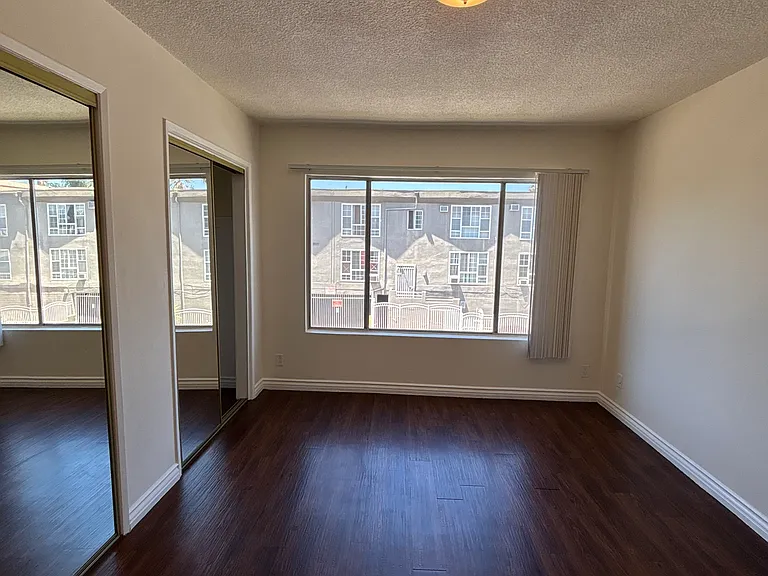 4100 W 1st St — Photo 11