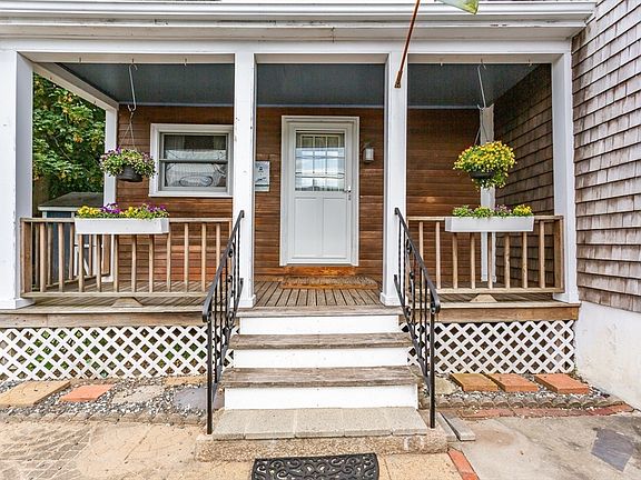 3rd image of 248 Cedar St