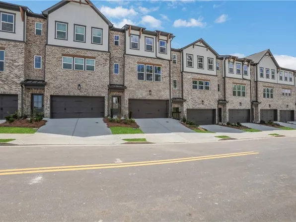 324 Sunset Hollow St, Sugar Hill, GA 30518