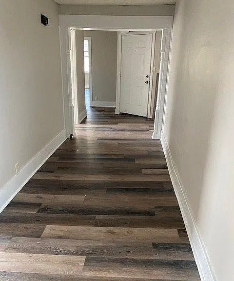 2624 Brownsville Rd — Photo 5