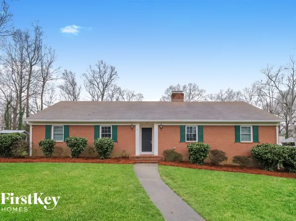 705 Evergreen Ave, Lexington, NC 27292