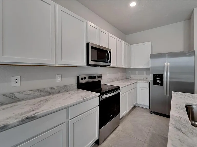 17444 Crescent Moon Loop — Photo 7