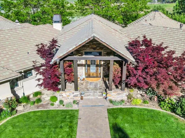 245 Sierra Country Cir, Gardnerville, NV 89460