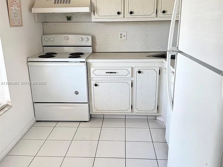 6150 NW 62nd St #308 — Photo 2