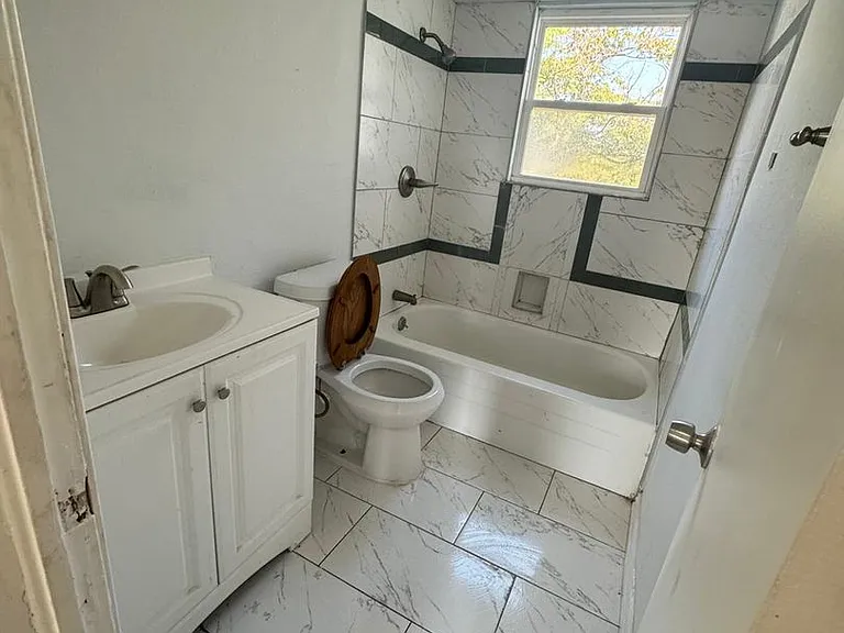 2919 El Centro Way — Photo 10