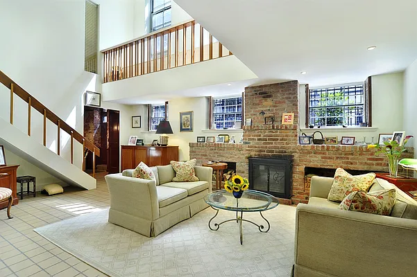 Sold by Corcoran | media 14