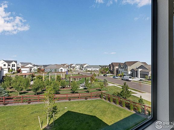 4th image of 1881 Frost Dr