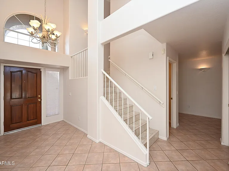5730 E Gelding Dr — Photo 4