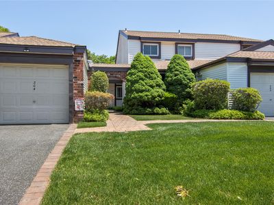 302 Gotham Way, Saint James, NY, 11780