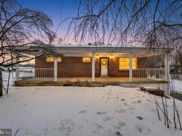 15912 Falling Waters Rd, Williamsport, MD 21795