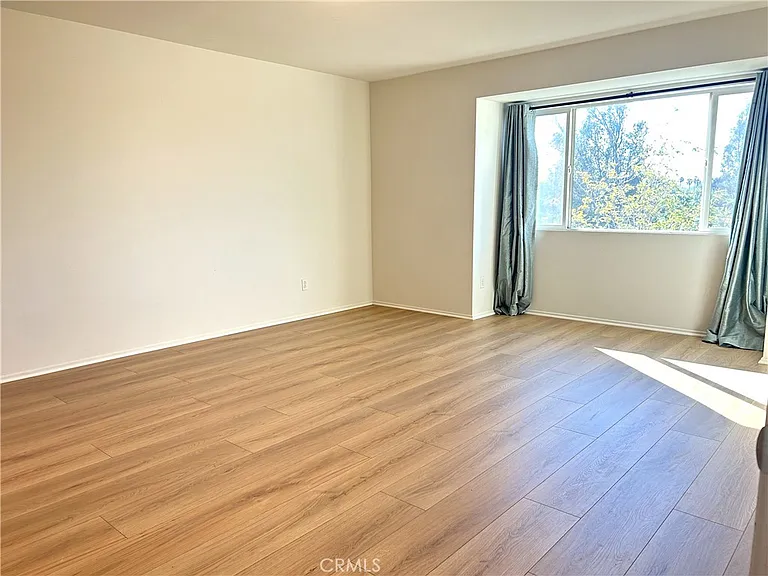 4432 Lilac Cir — Photo 6