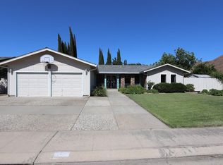 933 Colombard Way, Modesto, CA 95351