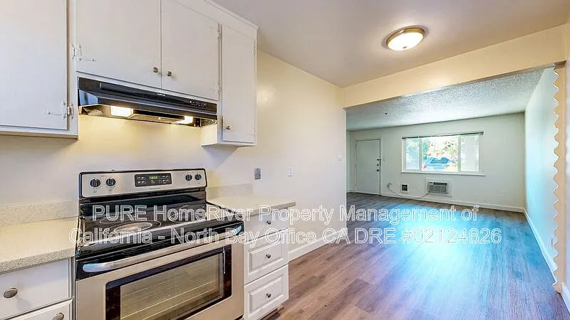 Studio, 1.0 bath, 450 sqft, $1,545 — Photo 2