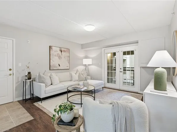 2055 Appleby Line #308, Burlington, ON L7L 7H1