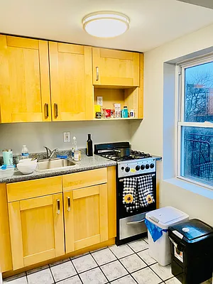 Rented by Carroll Gardens Realty | media 19
