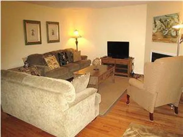 292 Sea Cloud Cir, Edisto Island, SC 29438