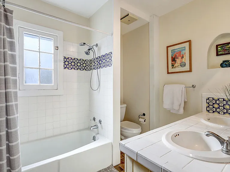 2302 Campbell Rd NW — Photo 18