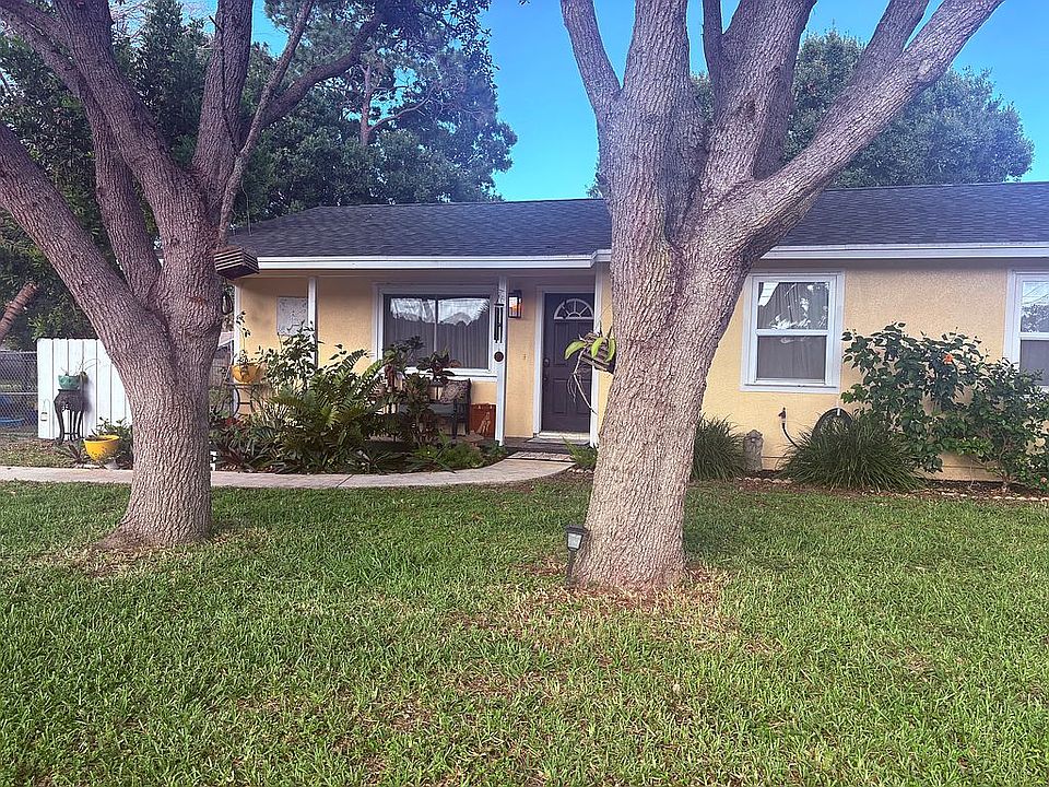 1st image of 4702 Myrtle Dr