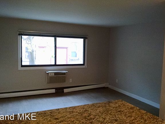4th image of 2019 N Farwell Ave APT 205