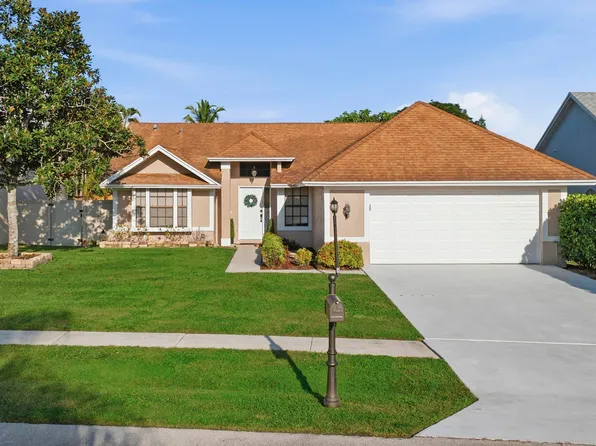 1599 Windship Circle, Wellington, FL 33414