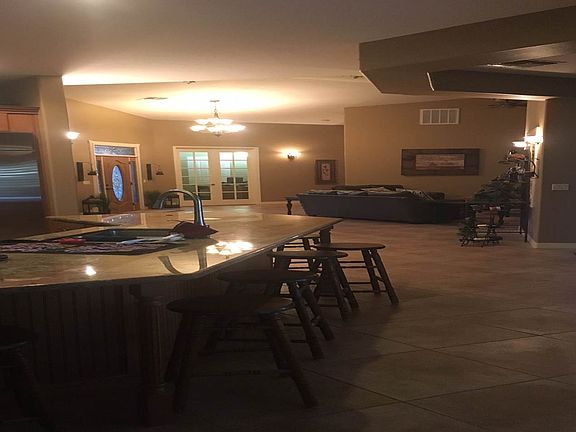 Kitchen / Living Room