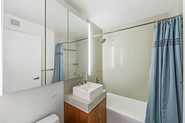 Rented by Nest Seekers International | media 40