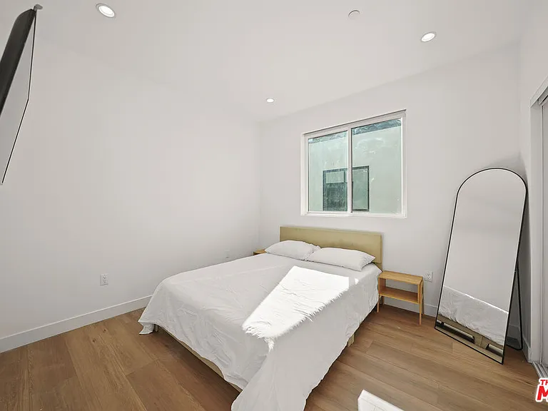 13694 Erwin St #2 — Photo 19
