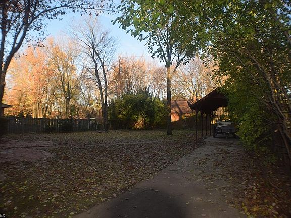 5th image of 6617 Bennington Dr