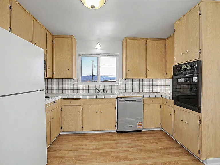 1119 Sunnyhill Ct — Photo 7
