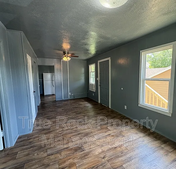 522 S Stonewall St — Photo 4