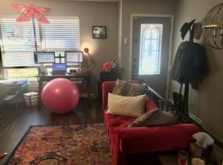 1801 SW Skyline Dr, Blue Springs, MO 64015