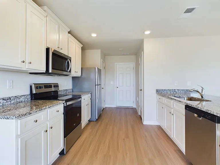 3125 Maple Ridge Dr — Photo 10