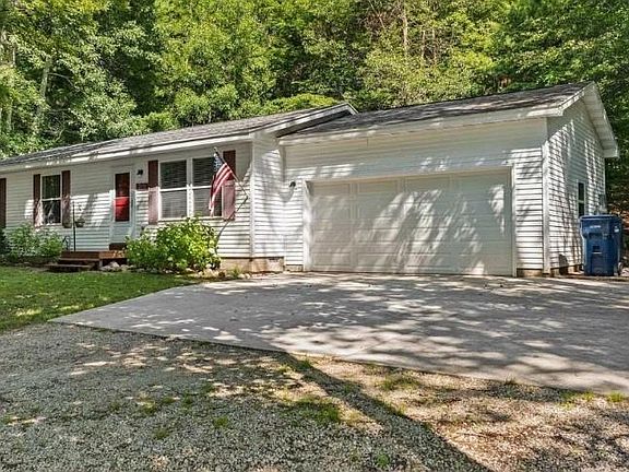 3rd image of 12050 Cabin Ln