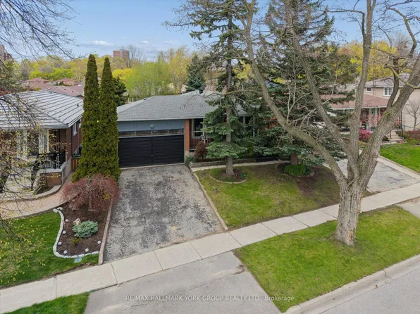 30 Briarbluff Ave, Toronto, ON M1E 3H3