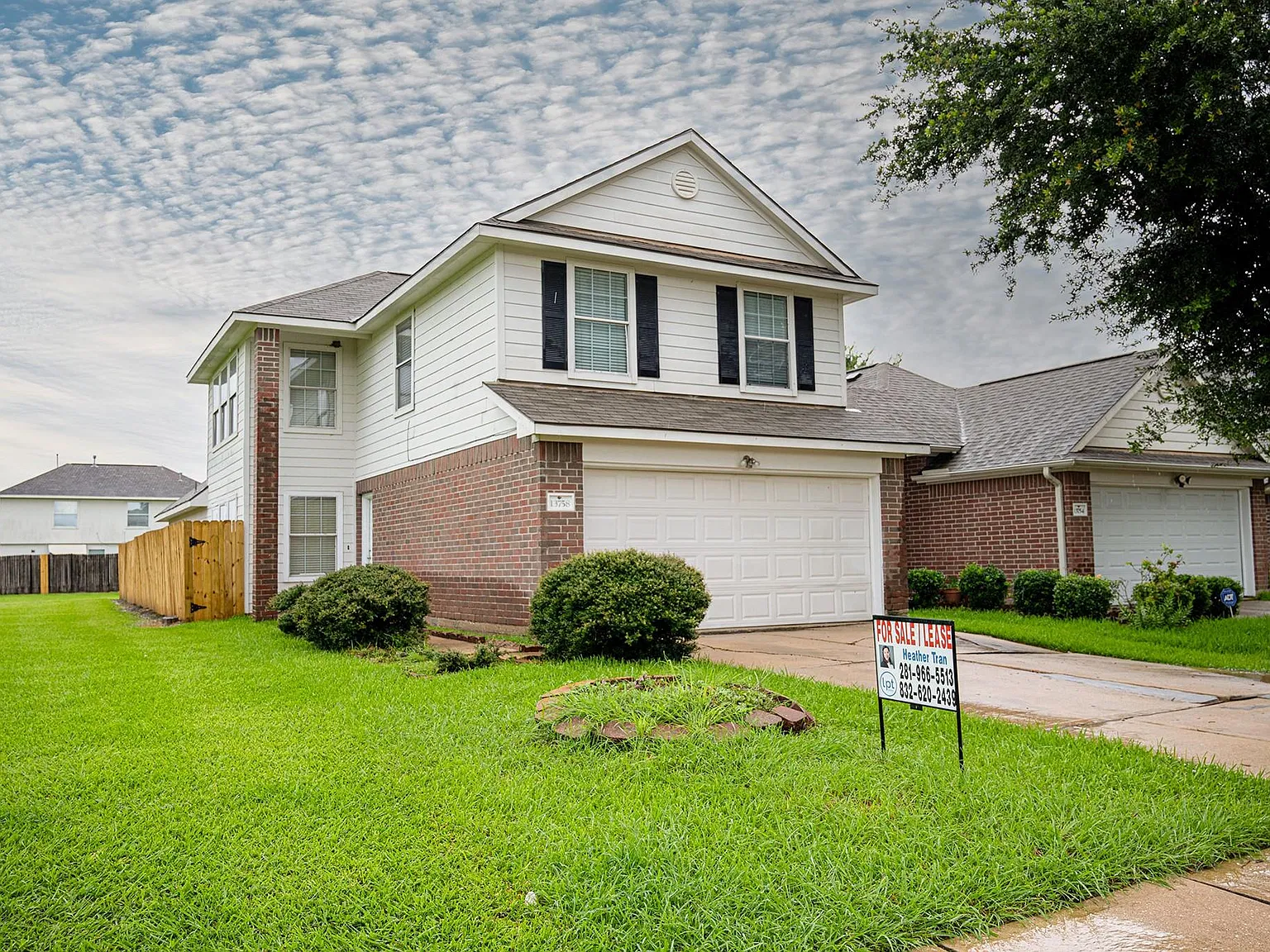 4 bed, 2.5 bath, 2172 sqft, $2,200 — Photo 2
